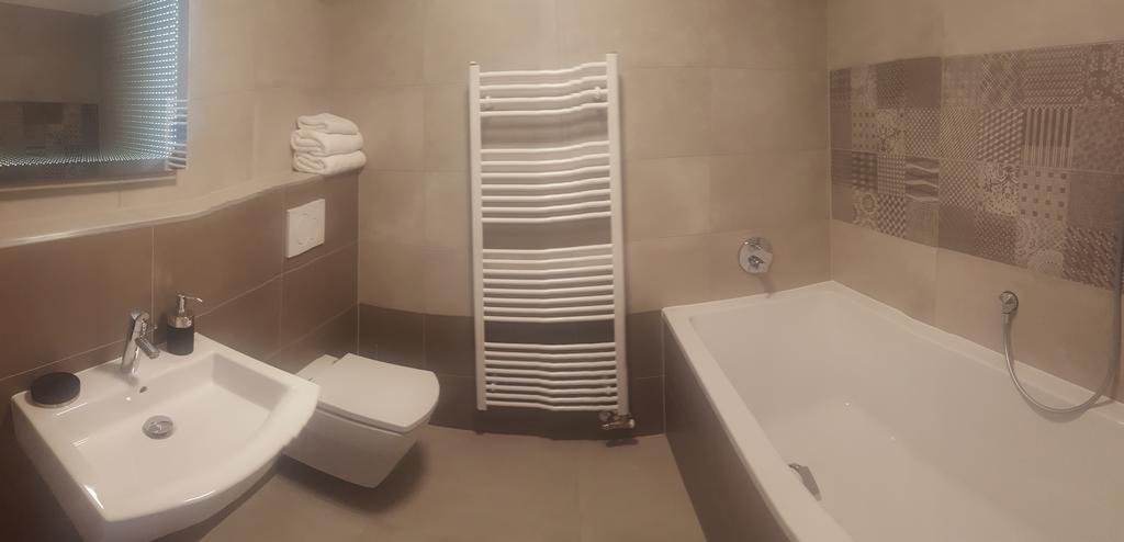 Hotel Rakovec Brno Exteriör bild